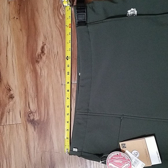 CG Habitats tech mini skirt - Picture 9 of 9